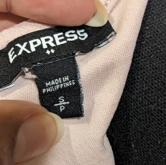 Too - Picture 5 of 7